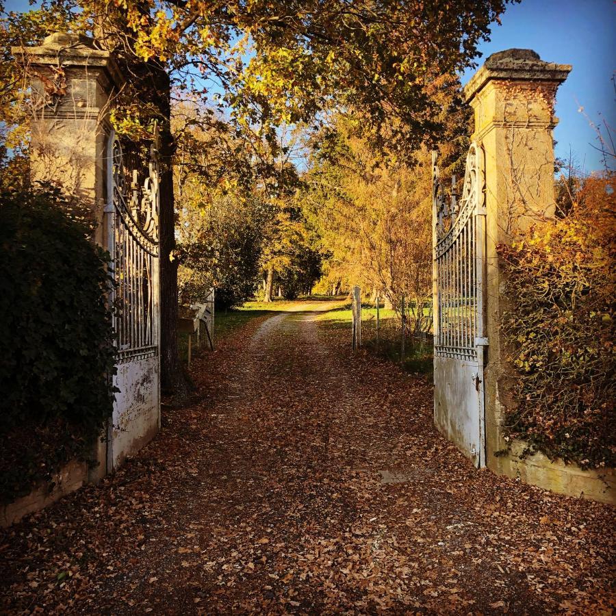 Chateau Du Grand Lucay Bourbon-lʼArchambault Εξωτερικό φωτογραφία