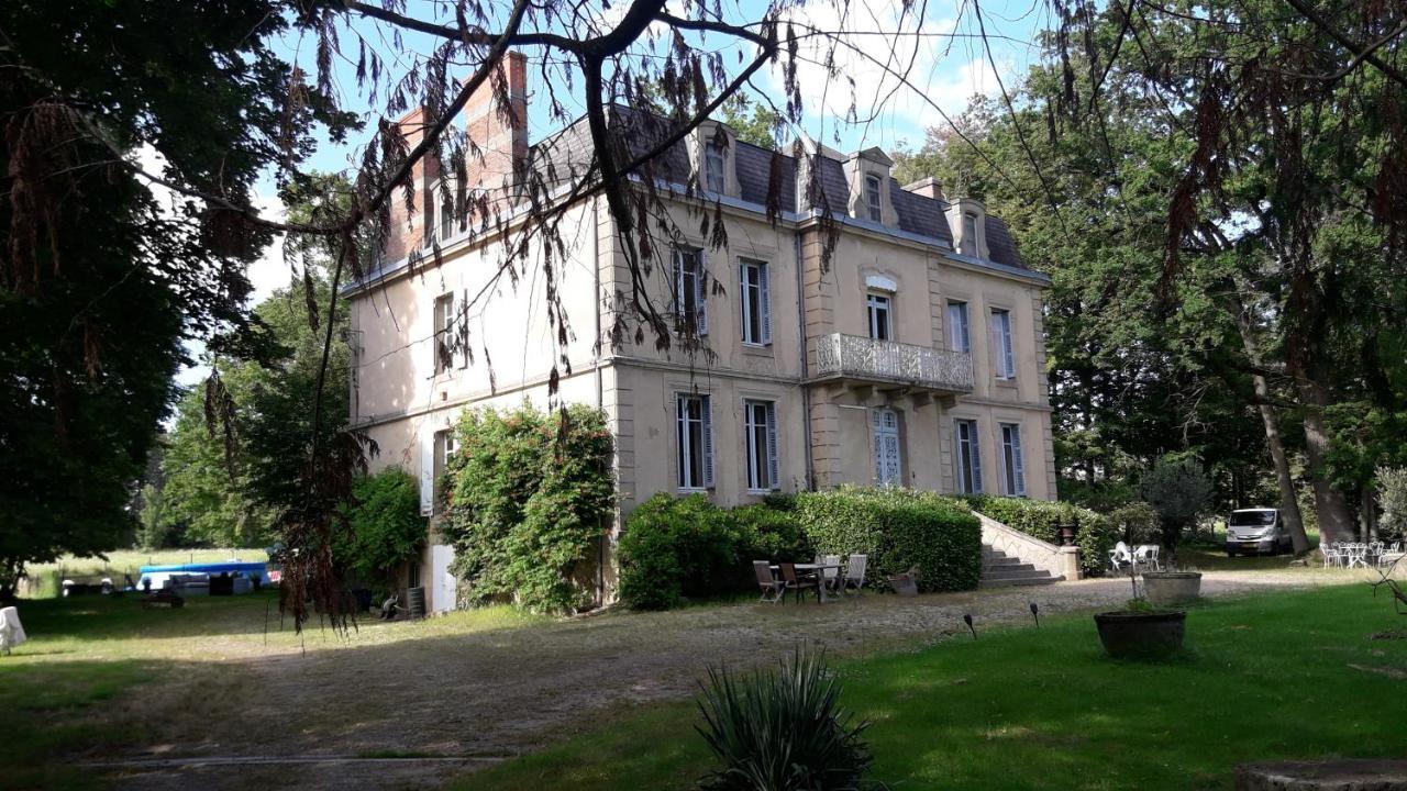 Chateau Du Grand Lucay Bourbon-lʼArchambault Εξωτερικό φωτογραφία